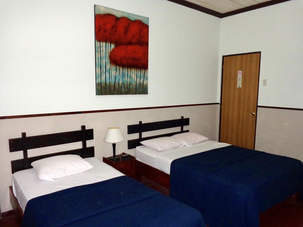 Hotel Santamaria Airport North / Alajuela Downtown Bagian luar foto