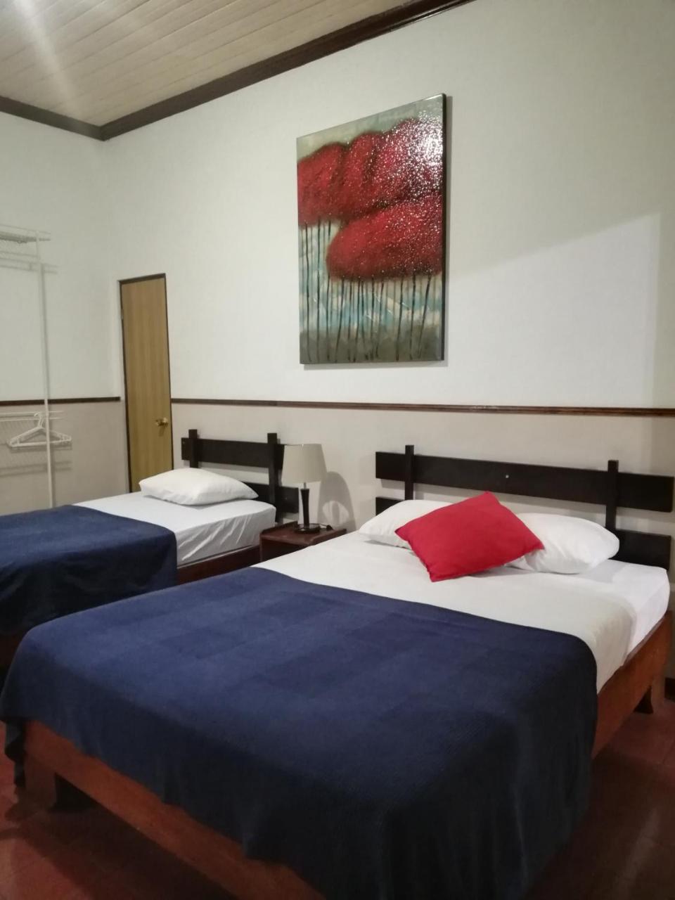 Hotel Santamaria Airport North / Alajuela Downtown Bagian luar foto